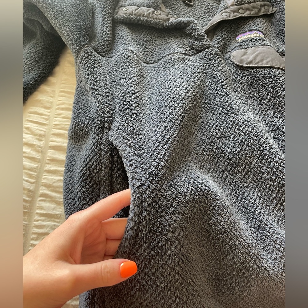 Patagonia Snap T Size:S Color: Navy Blue - Picture 5 of 5